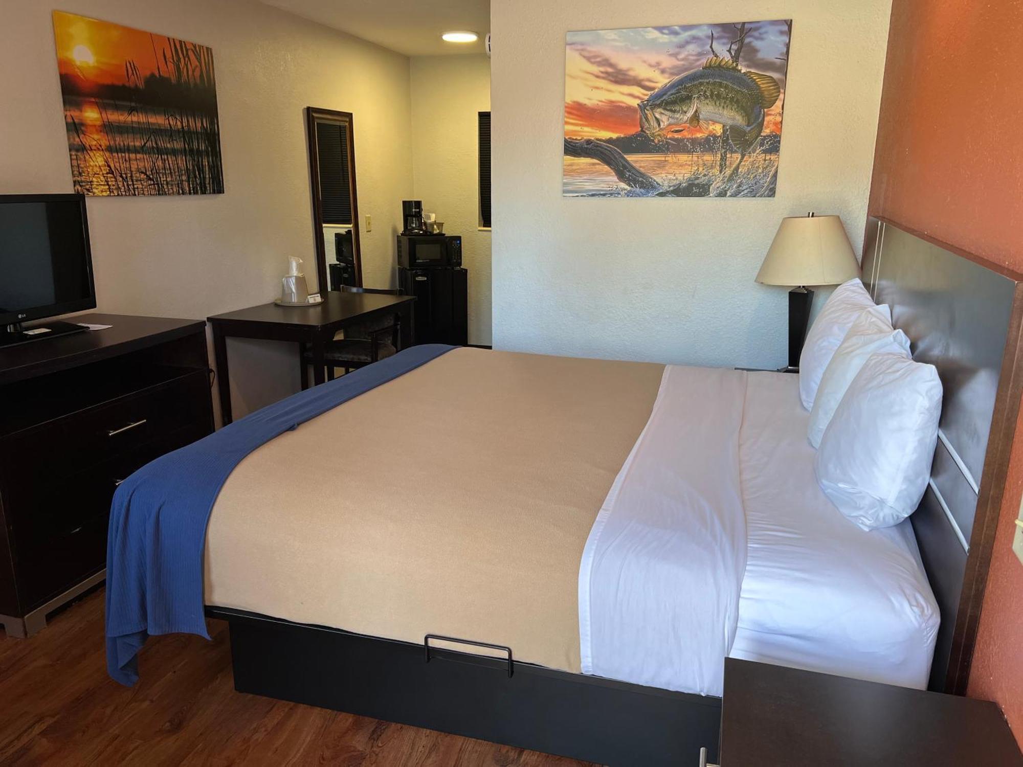 Budget Inn Of אוקיצ'ובי מראה חיצוני תמונה